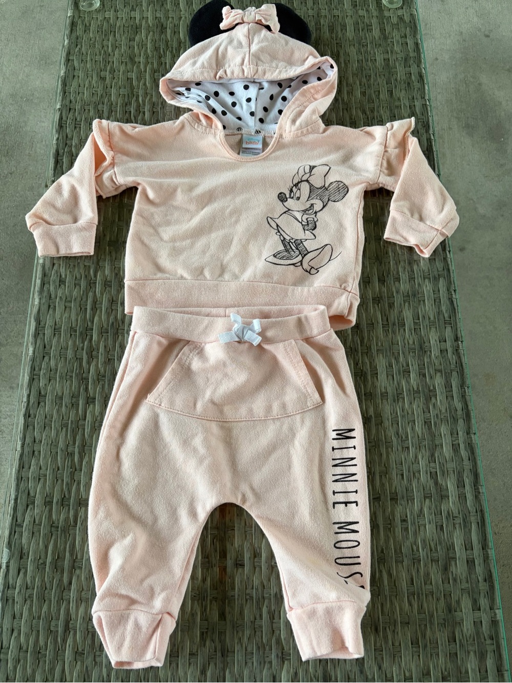 Disney Pink Minnie Mouse Hoodie & Jogger Set Hood Has Ears 6-9 Months EUC